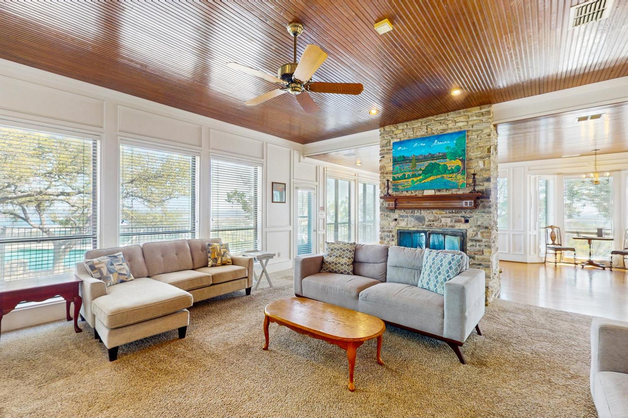Maverick Mountaintop Retreat Canyon Lake Exteriör bild
